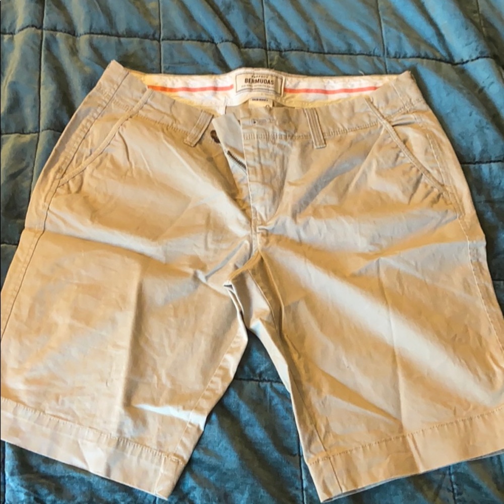 Old Navy Perfect Bermuda Shorts